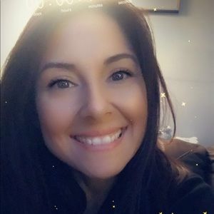 Meet your Posher, Carla